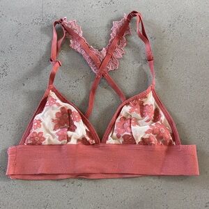 Size XS PINK Victorias Secret brand floral bralette with adjustable straps